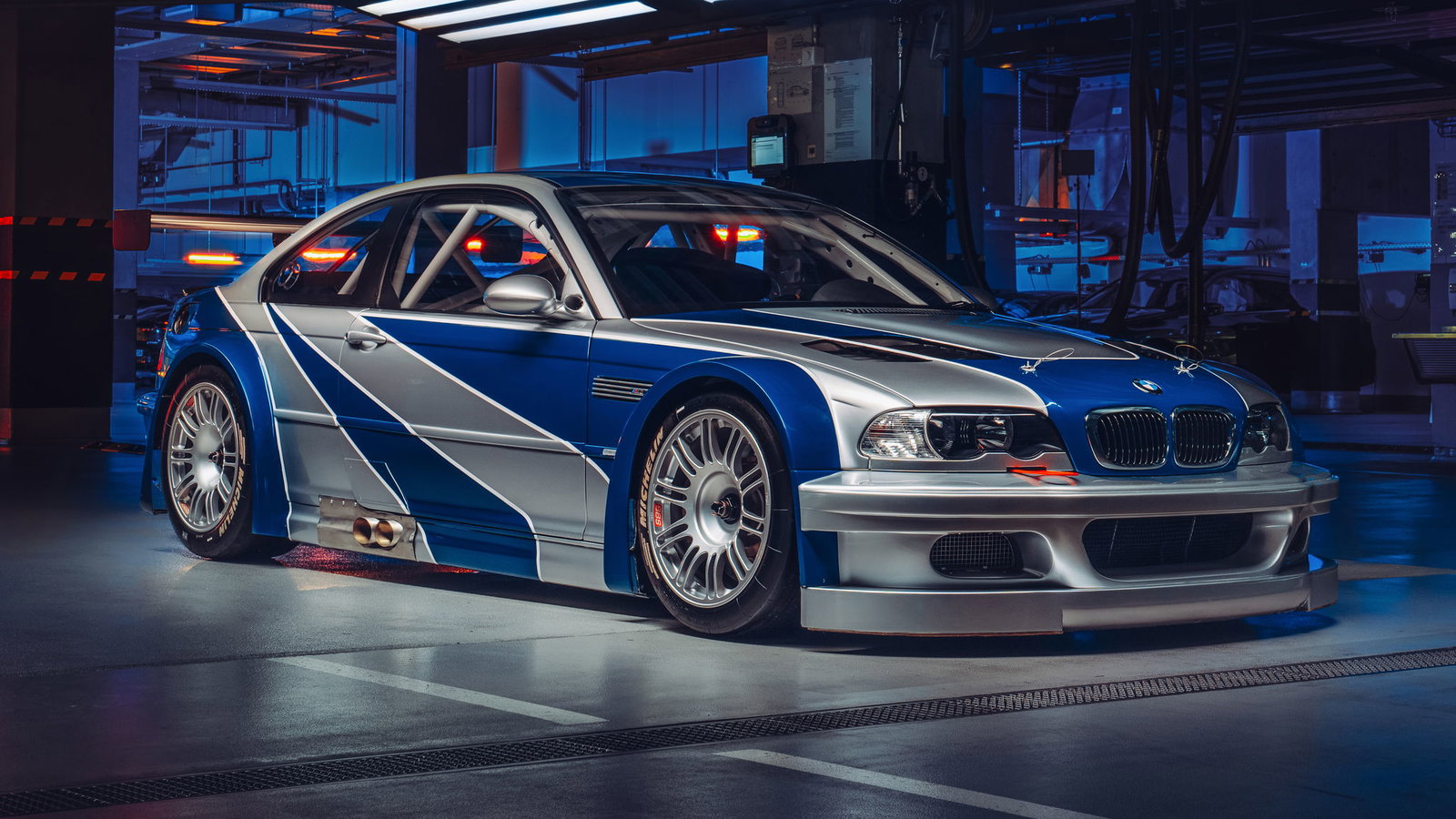 BMW M3 GTR - front